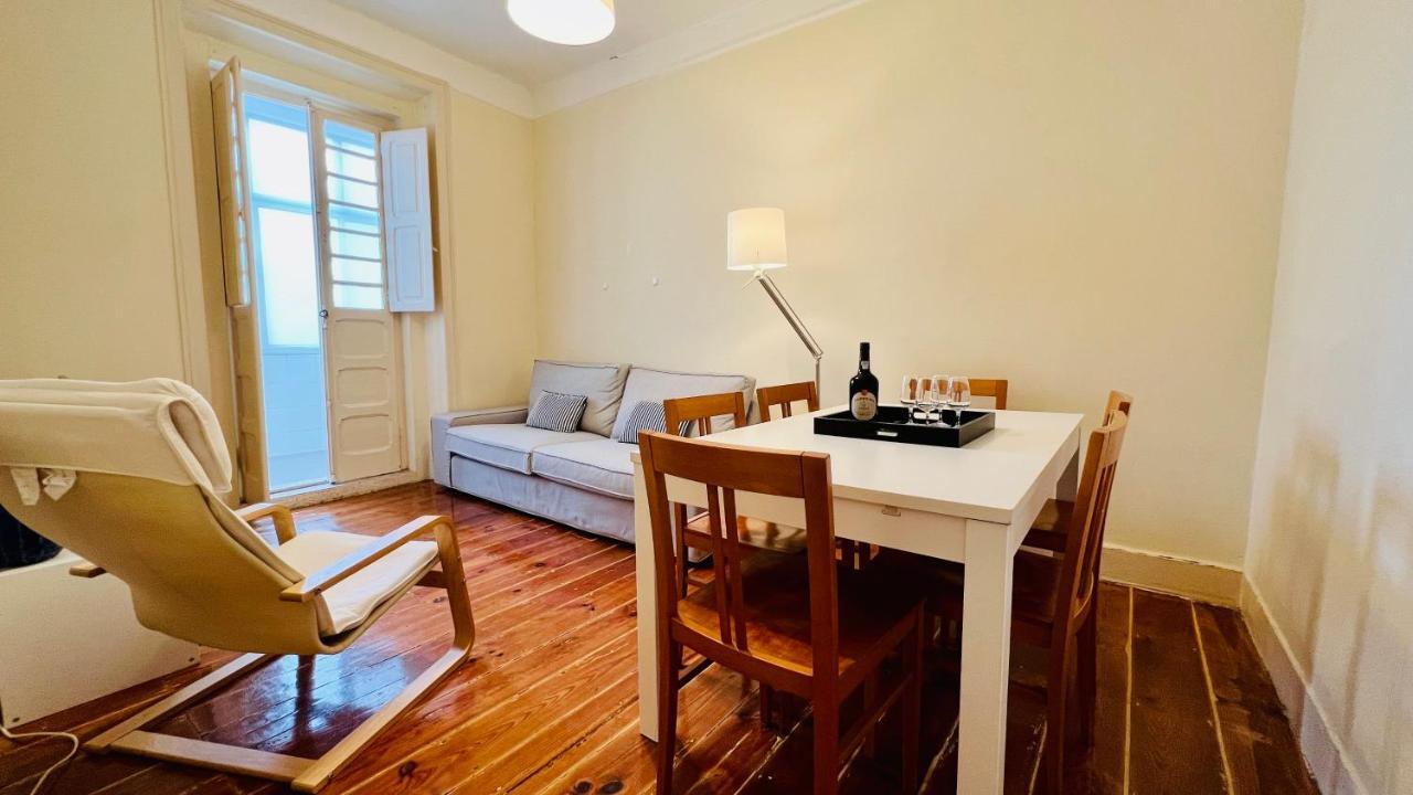 Portugália Apartments Lisbona Esterno foto